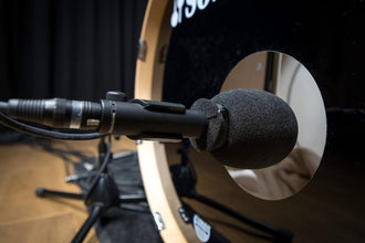 Beyerdynamic M88 TG Dynamic Microphone With Hypercardioid Polar Pattern for Vocals, Bass Drum, and Studio