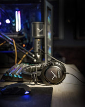 beyerdynamic TYGR 300 R Gaming Headphones (Open)