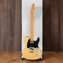 Fender 0379501507 (40th Anniversary Vintage Edition Telecaster Maple Fingerboard Satin Vintage Blonde)