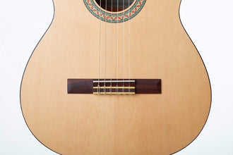 Yamaha C40M Classical Guitar, Sprucewood (Brown)