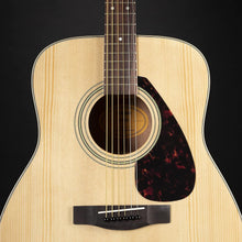Yamaha F370 Spruce Acoustic Guitar, Natural