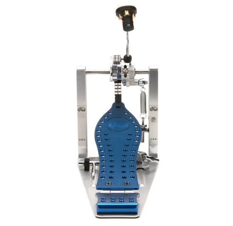 DW MFG Series Machined Chain Drive Single Pedal w/ Bag, Blue Edition