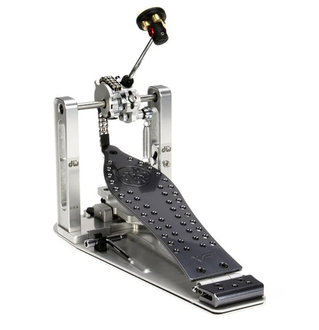 DW MFG Series Machined Chain Drive Single Bass Drum Pedal with Extended Footboard