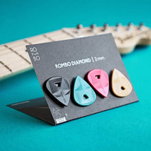 ROMBO Pick Set Diamond Mixed Colors (4 Guitar Picks) 2.0mm
