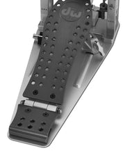 DW MFG Series Machined Chain Drive Single Pedal w/ Bag, Gray Edition
